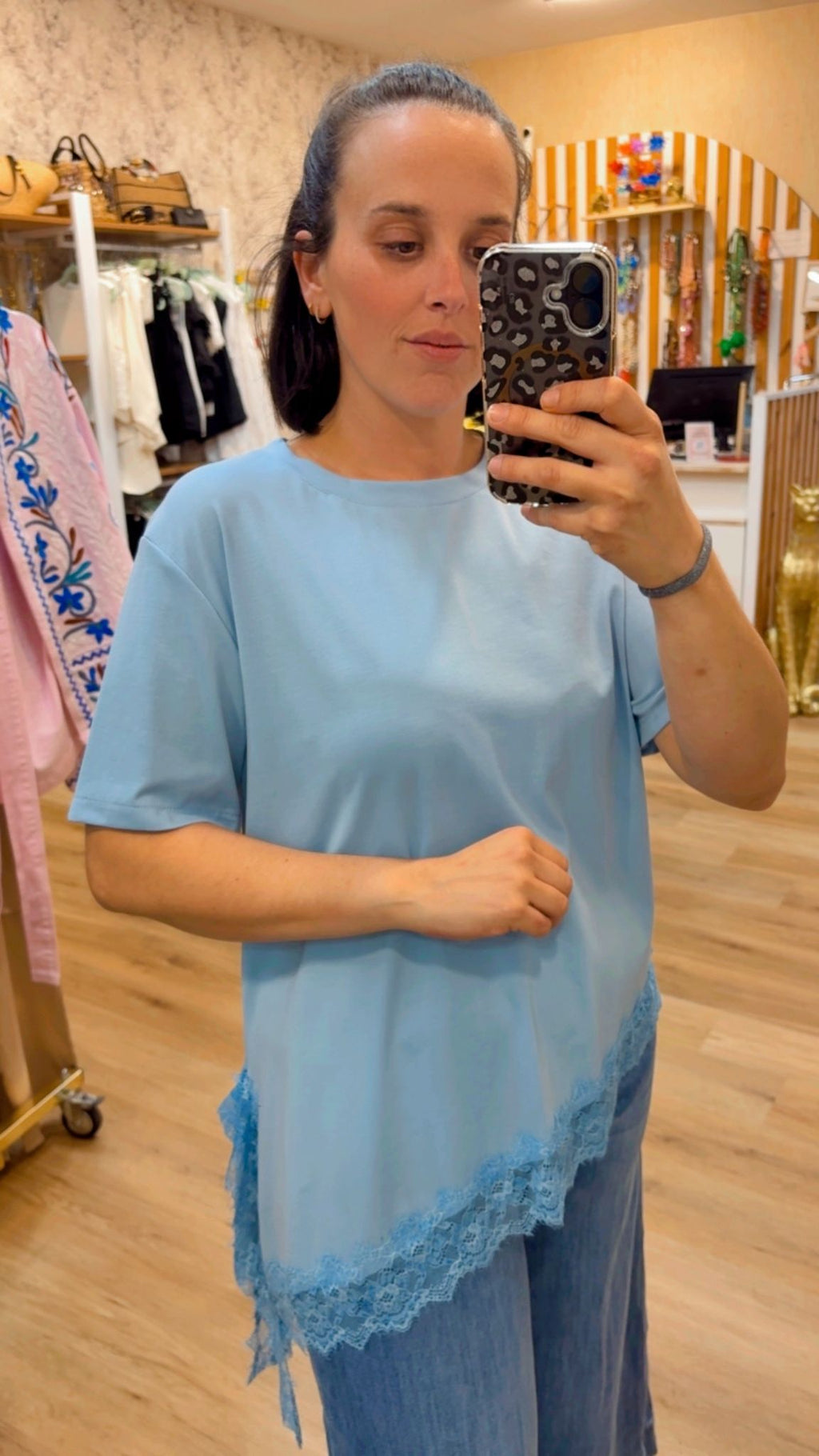 CAMISETA ASIMETRICA ENCAJE