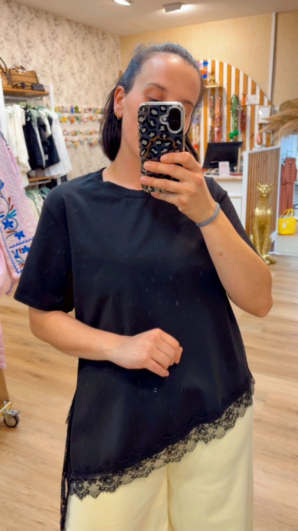 CAMISETA ASIMETRICA ENCAJE