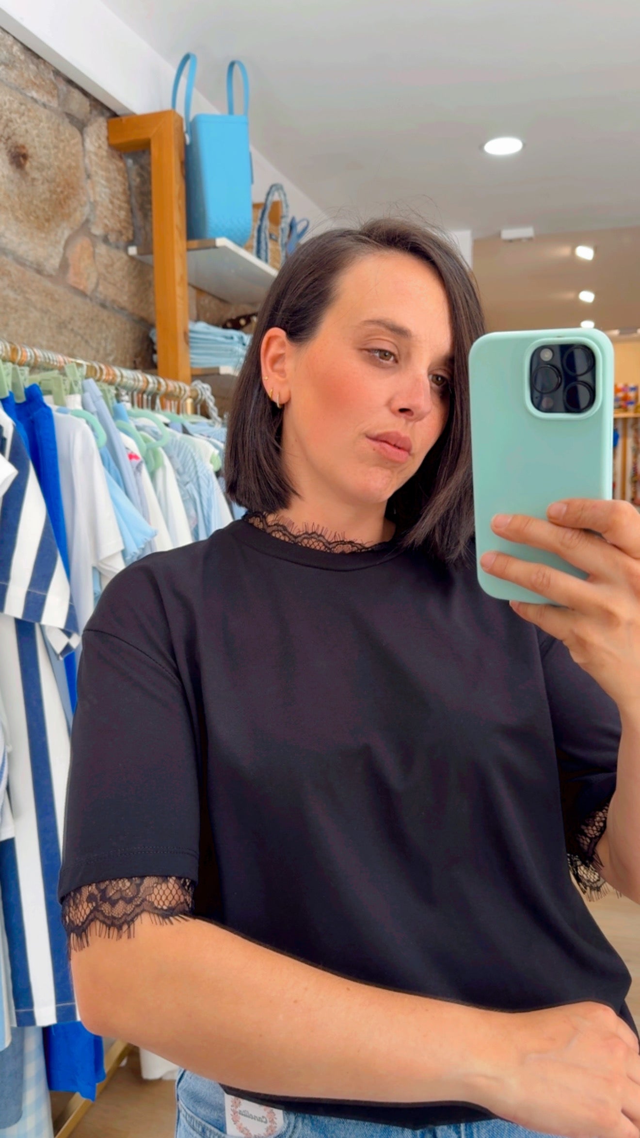 CAMISETA ENCAJE LU