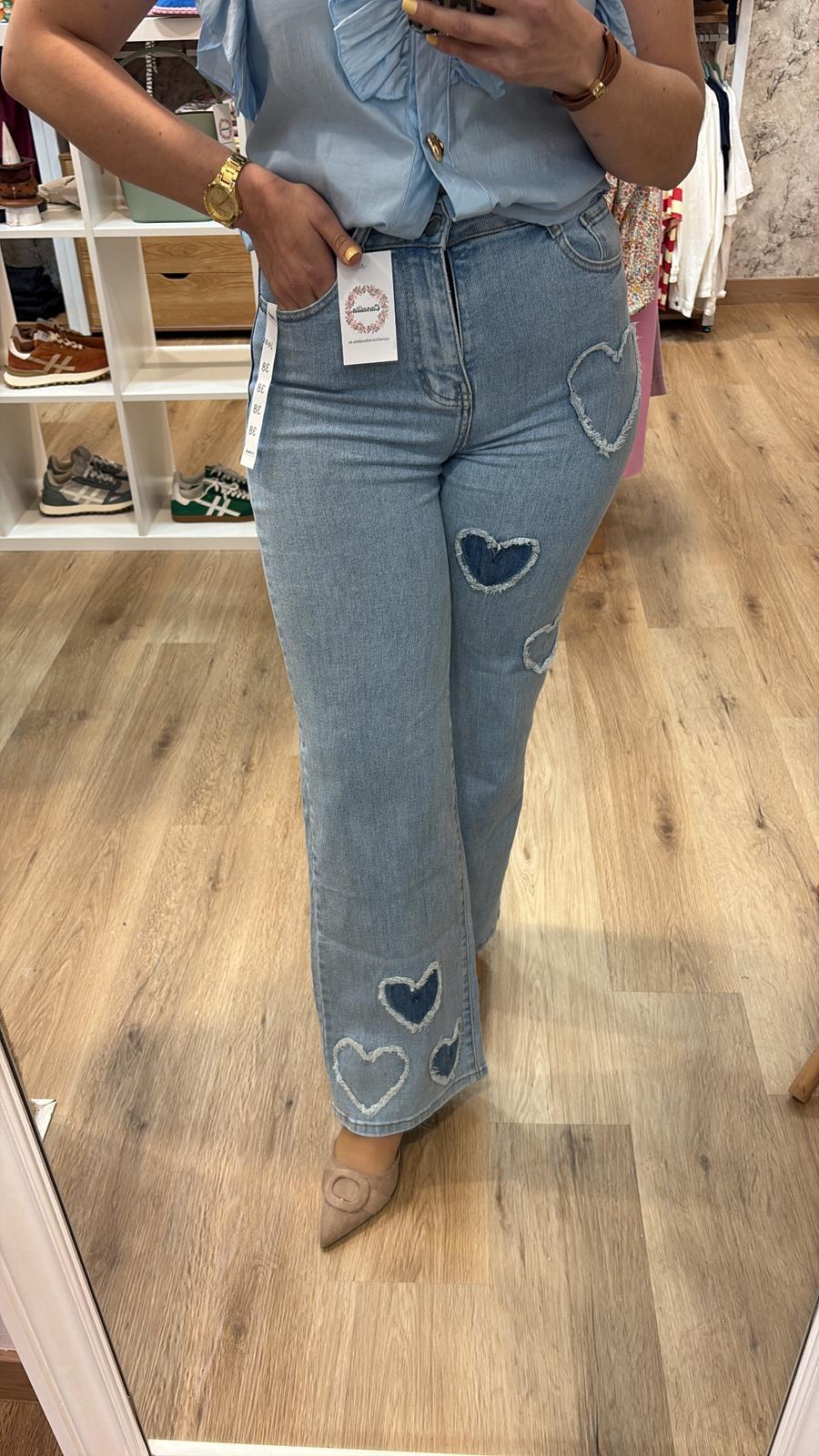 WIDE LEG CORAZONES PATCH